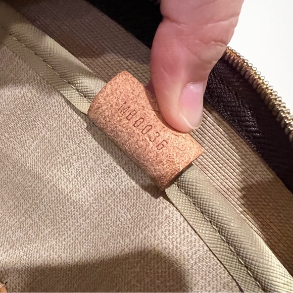 Louis Vuitton Classic Monogram Bag - Picture 11 of 12